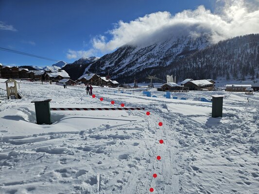 Contourner les grosses lettres Montgenèvre